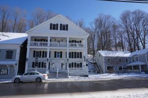 The Vermont House talvella