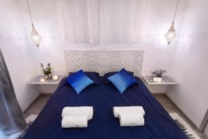 Posteľ alebo postele v izbe v ubytovaní Suites 13 Budapest