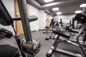 Fitness centrum a/nebo fitness zařízení v ubytování Waw Hotel Airport Okęcie