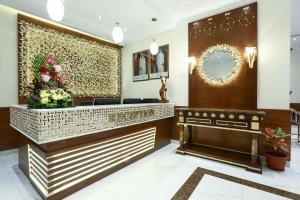 Hall o reception di La Villa Suites Hotel