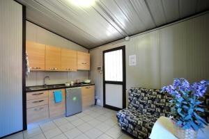 Una cocina o zona de cocina en Camping Giardino