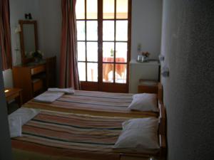 Gallery image of Liberty II in Agia Marina Aegina +23 photos