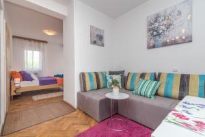 Posezení v ubytování Apartments Radica + 29 fotografií