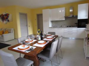 Η κουζίνα ή μικρή κουζίνα στο Valle apartments
