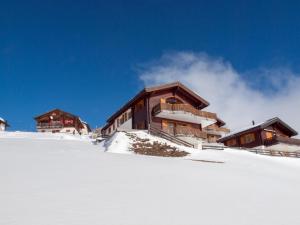 Chalet Bergkristall en invierno