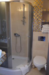 Ένα μπάνιο στο Dormed Medical SPA +32 φωτογραφίες