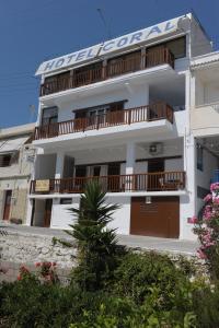 Gallery image of Corali Hotel in Adamantas