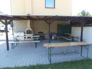 Stolný tenis v ubytovaní Vila Jaro alebo v jeho okolí