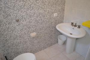 Bagno di Dimora Hostel
