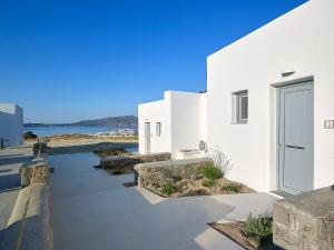 Gallery image of Lithos Luxury Rooms (Adults Only) in Adamas