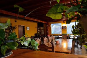 Un restaurant u otro lugar para comer en Lo de Trivi