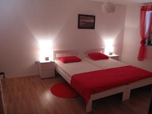 Postel nebo postele na pokoji v ubytování Illy City Centre Apartment