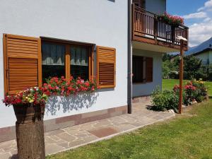 Vonkajšia záhrada v ubytovaní Appartamento Lago