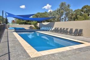 Swimming pool sa o malapit sa BIG4 Swan Hill