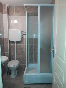 Phòng tắm tại Studio S Sokobanja