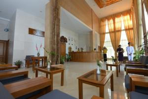 Ruang duduk di Hotel Sidney
