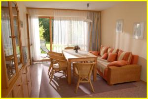 Posezení v ubytování Gästehaus Sonneck