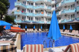 Bazén v ubytování Bariscan Hotel nebo v jeho okolí