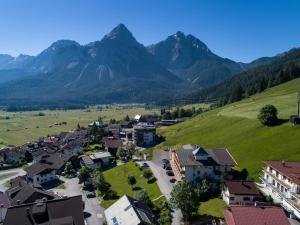 Splošen pogled na gorovje oz. razgled na gore, ki ga ponuja hotel