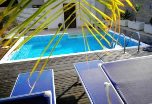 The swimming pool at or close to B&B Il Sole
