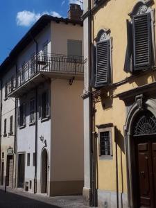 The building in which a panziókat is located