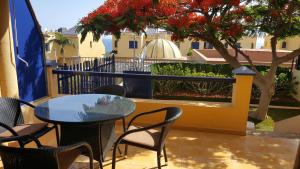 A balcony or terrace at Bahía Meloneras