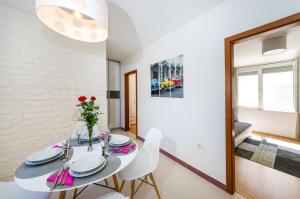 Postel nebo postele na pokoji v ubytování Apartman Lara