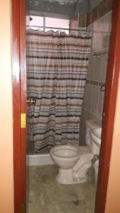 Koupelna v ubytování Hostal Inkawatana Inn + 25 fotografií