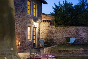 Fotografie z fotogalerie ubytování Contact Hôtels Le Savigny & Spa v destinaci Blacé