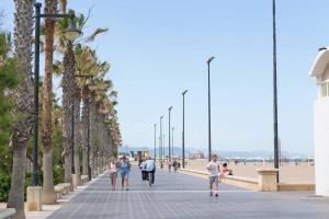 Hostia v ubytovaní Attic Valencia Beach