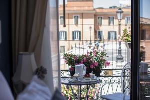 Uma varanda ou terraço em Royal Suite Trinità Dei Monti