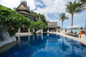 Бассейн в Dara Samui Beach Resort Adult Only или поблизости