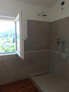 A bathroom at Corte di Pellio