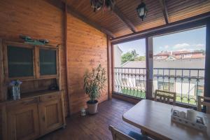 Balkoni atau teres di Apartmany U Papoušků