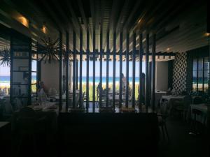 Um restaurante ou outro lugar para comer em Hotel Antonio II