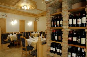Nápoje v ubytování Hotel Falzares