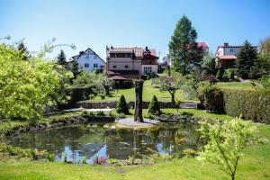 Vonkajšia záhrada v ubytovaní Apartament MER - Idealny dla Ciebie