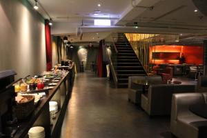 
A restaurant or other place to eat at Hotelday Tamsui
