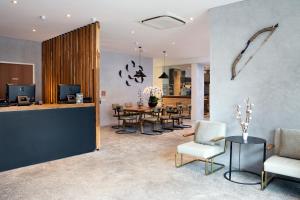 Posezení v ubytování Hotel Clover 769 North Bridge Road