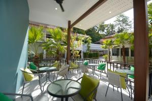 A balcony or terrace at iRest Ao Nang Seafront - SHA Plus