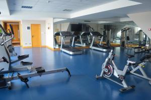 Fitness centrum a/nebo fitness zařízení v ubytování Hui Fu Jinling Hotel