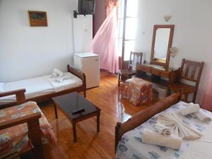 Фотография из галереи Adonis Rooms в Скопелосе