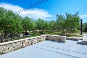 Vonkajšia záhrada v ubytovaní Vacation house Maslina