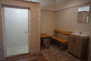 Kupatilo u objektu Kamparkalns