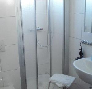 Koupelna v ubytování Haus Hubertus