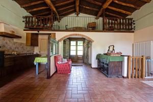 A kitchen or kitchenette at Il Nido - Private villa with pool and jacuzzi