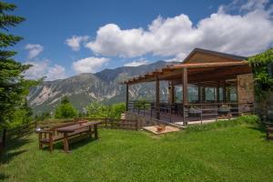 Widok na góry z tego hotelu