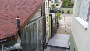 A balcony or terrace at Aheloy Apartments