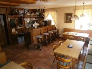 Salon oz. bar v nastanitvi Landgasthof Oberlander