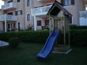 Herní místnost nebo prostor pro děti v ubytování Villa Antonio